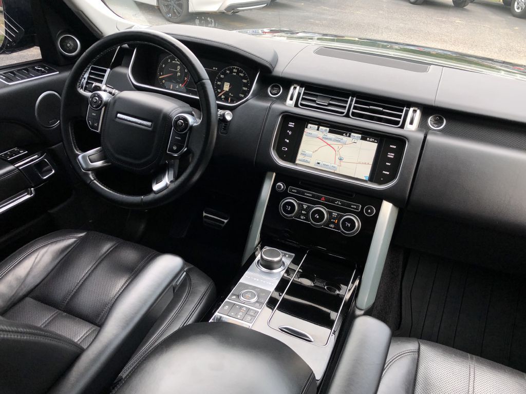 2014 Land Rover Range Rover Image 19