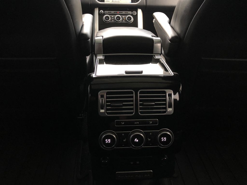 2014 Land Rover Range Rover Image 24