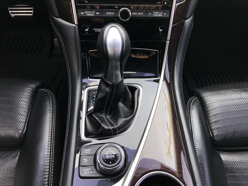 2016 INFINITI Q50 Image 22