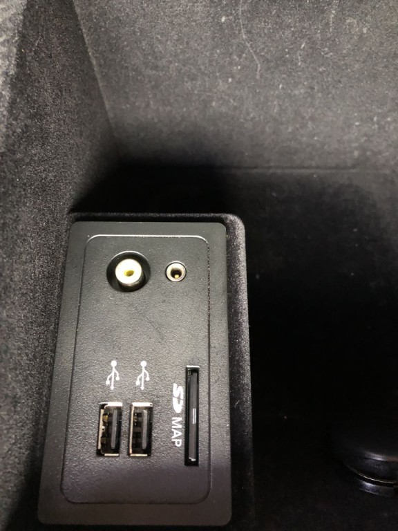 2016 INFINITI Q50 Image 31