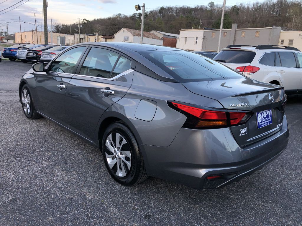 2022 Nissan Altima Image 7