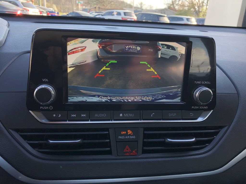 2022 Nissan Altima Image 24