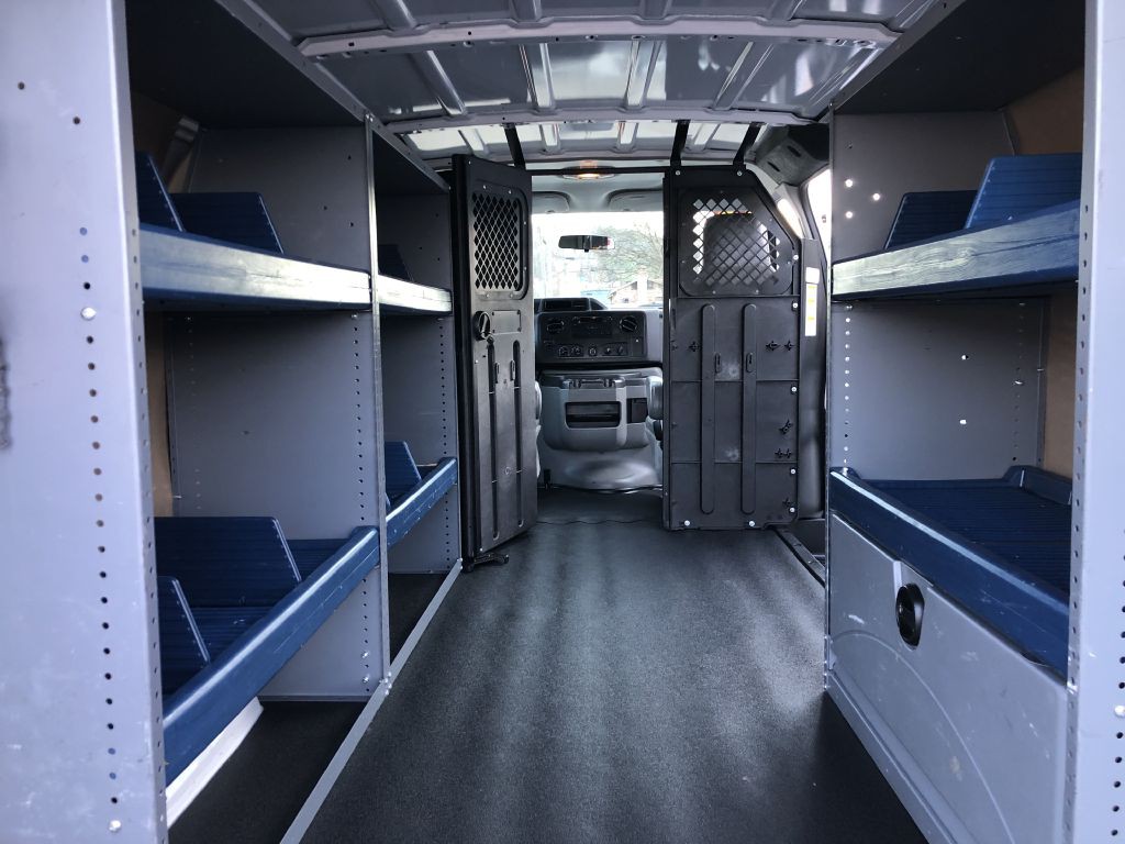 2014 Ford Econoline Image 13