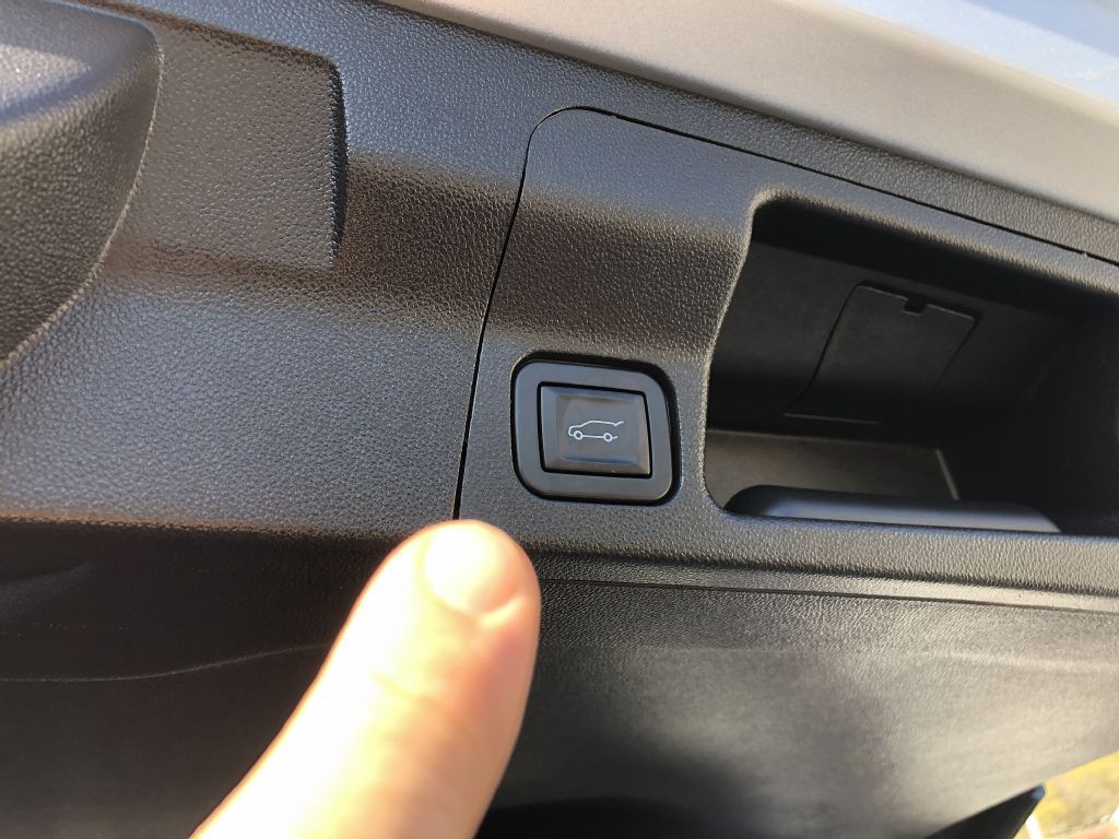 2019 GMC Acadia Image 9