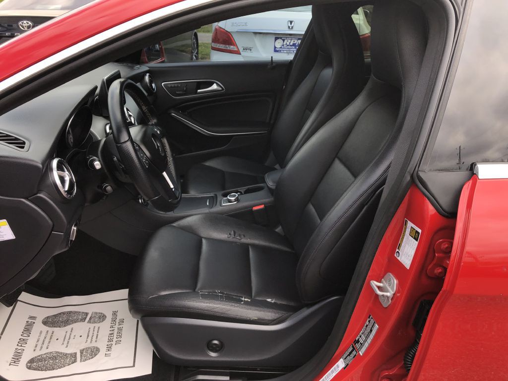 2014 Mercedes-Benz CLA-Class Image 11
