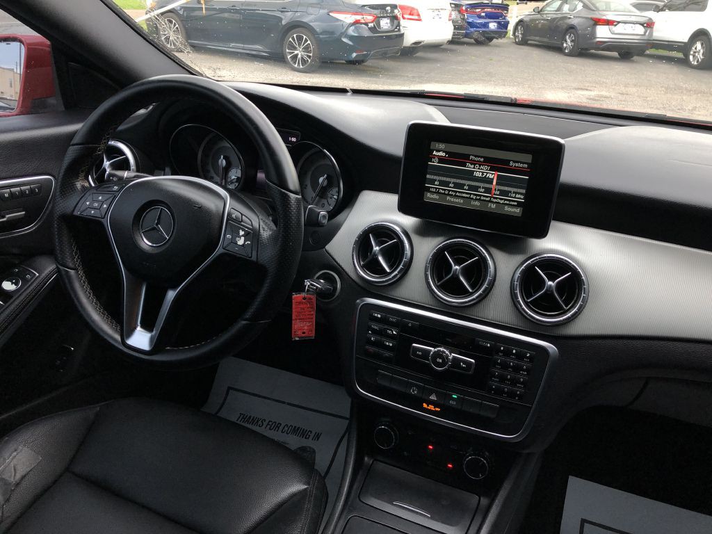 2014 Mercedes-Benz CLA-Class Image 15