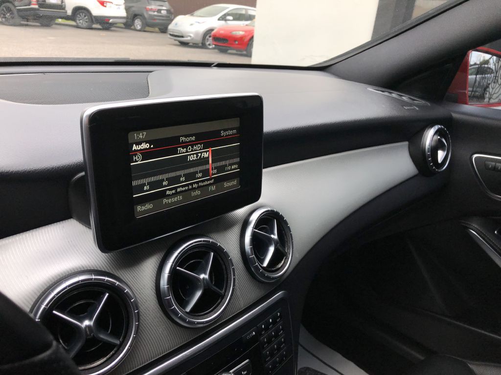 2014 Mercedes-Benz CLA-Class Image 18