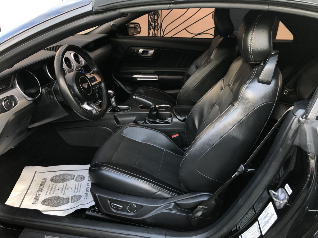 2019 Ford Mustang Image 21