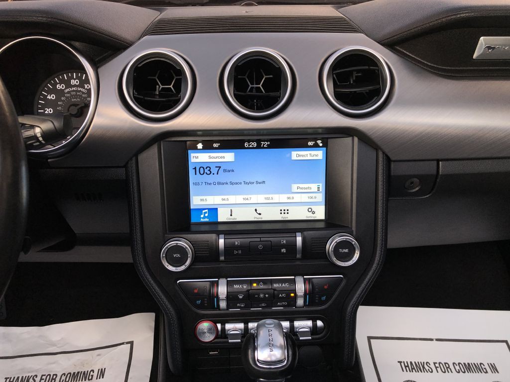 2019 Ford Mustang Image 32