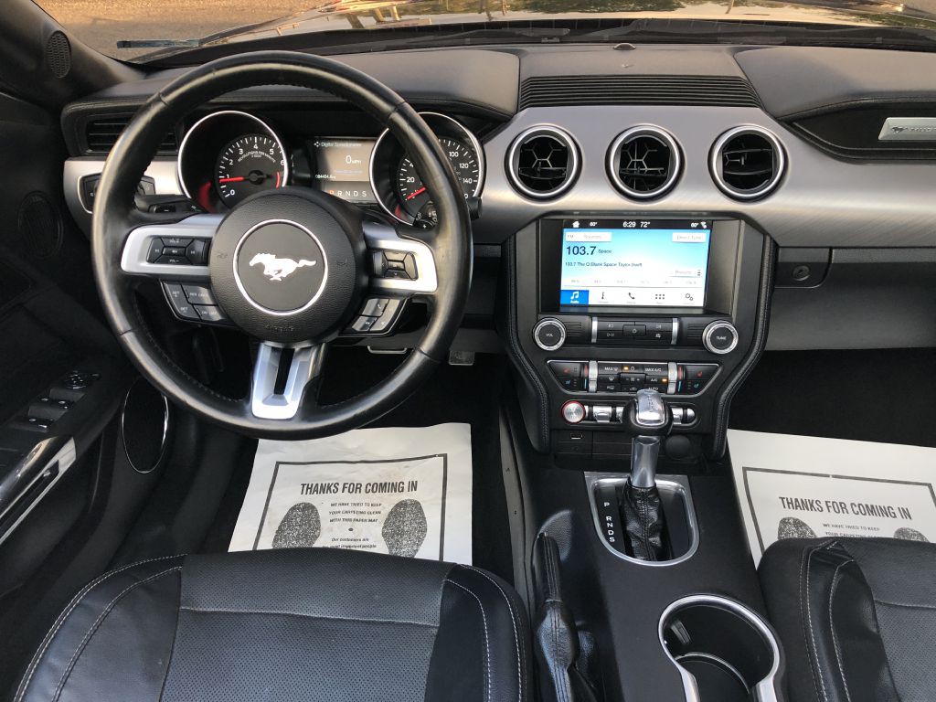 2019 Ford Mustang Image 26