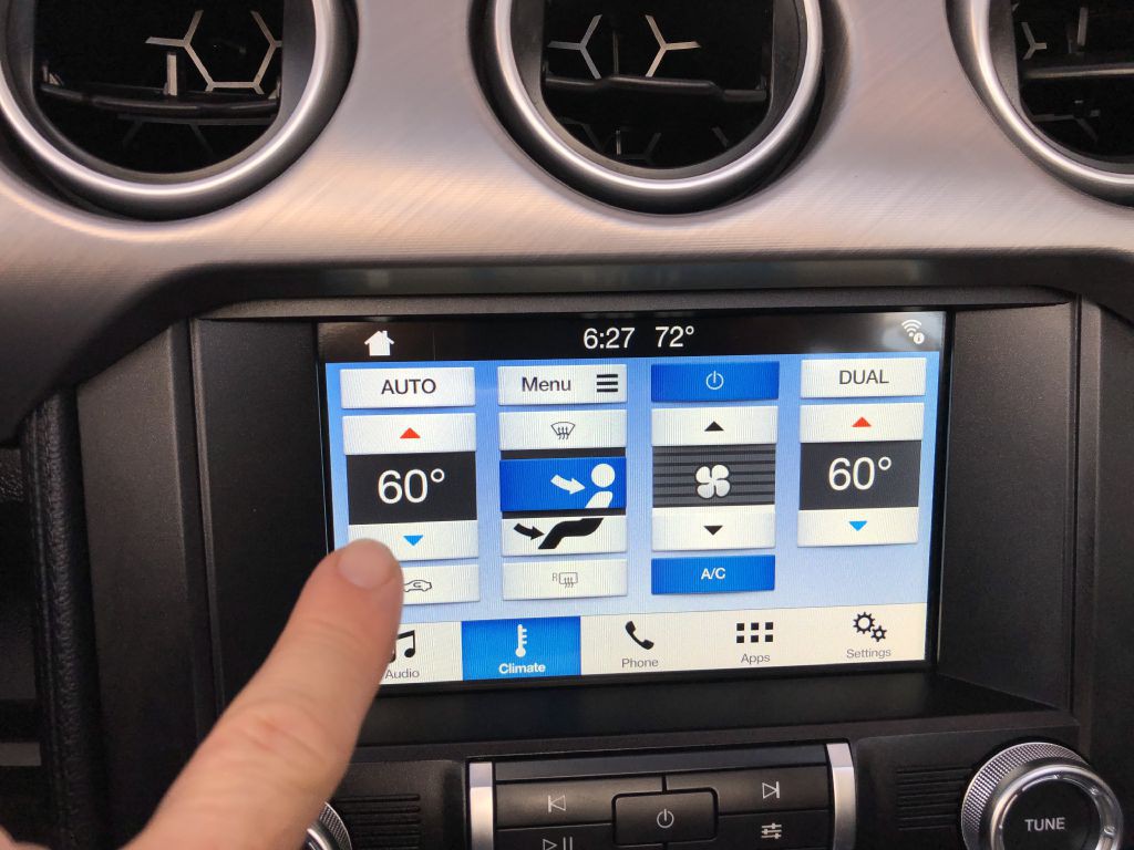 2019 Ford Mustang Image 36