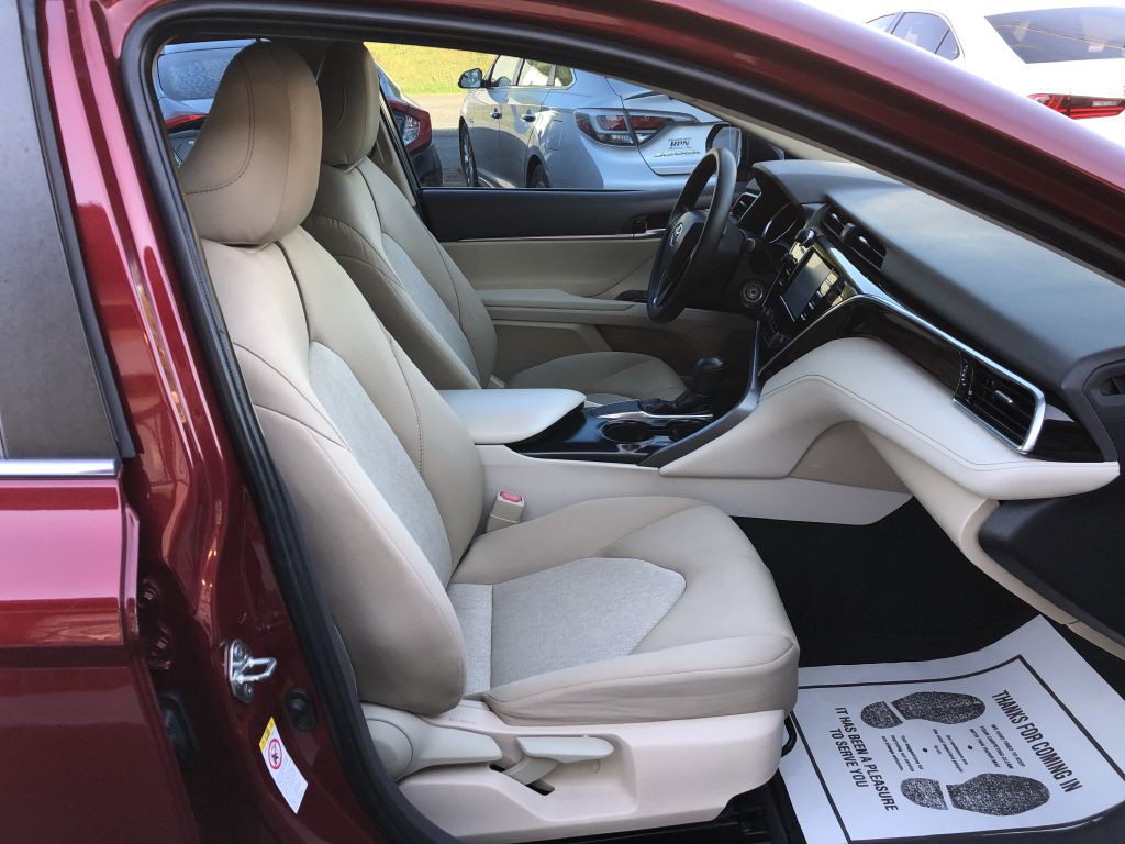 2018 Toyota Camry Image 11
