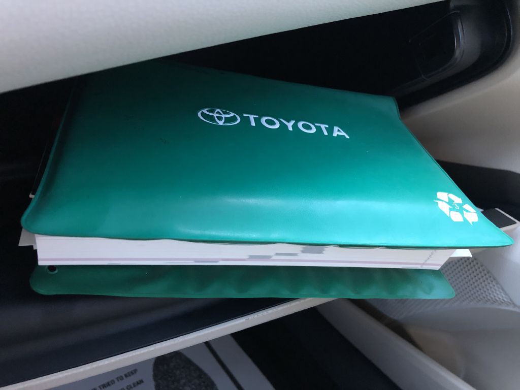 2018 Toyota Camry Image 18