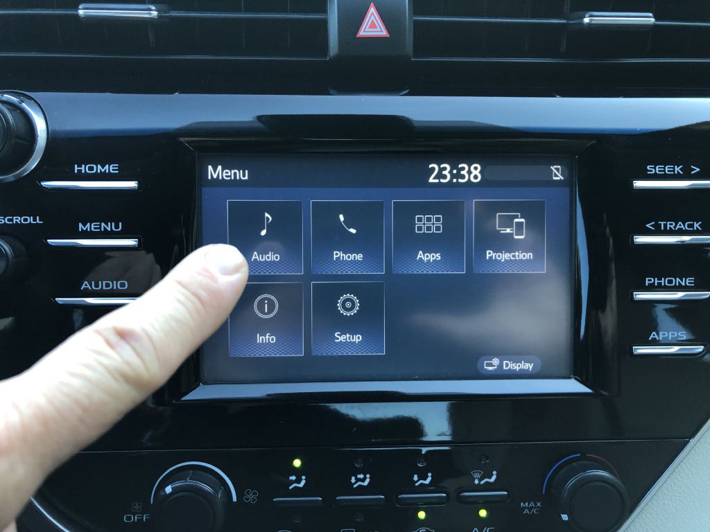 2018 Toyota Camry Image 21