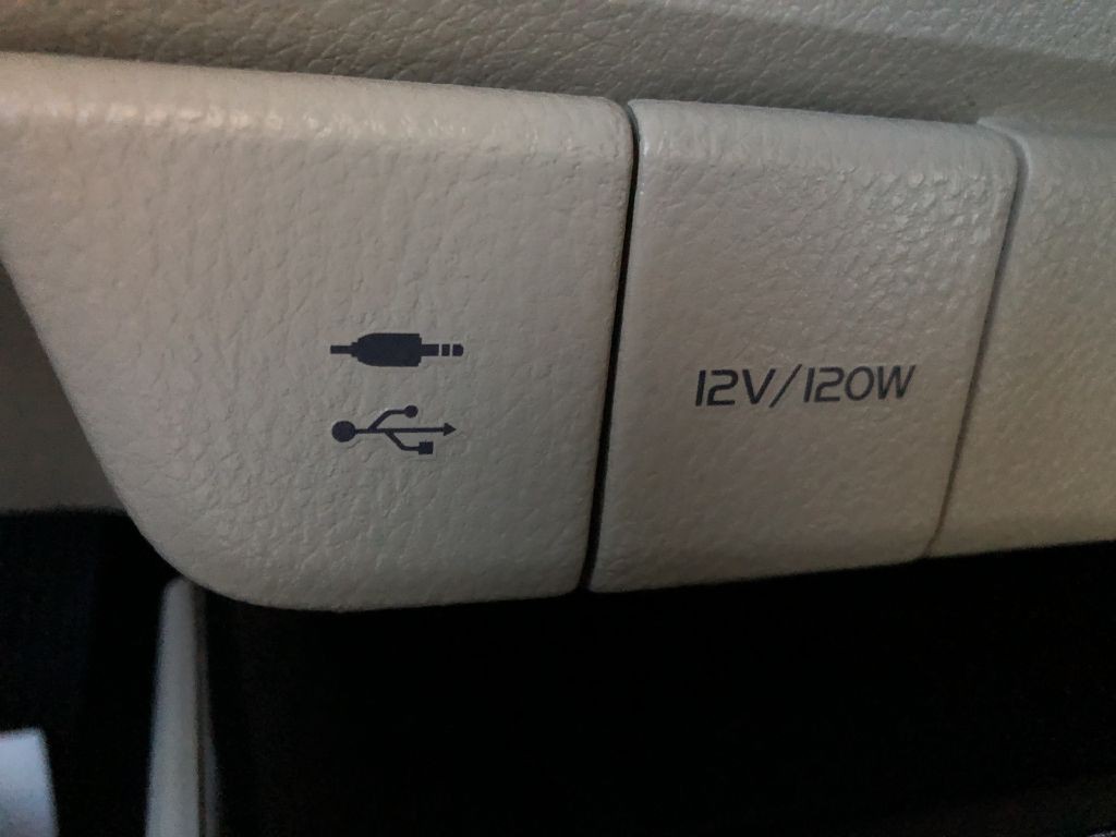 2018 Toyota Camry Image 25