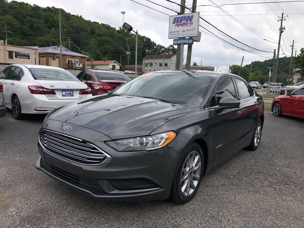 2017 Ford Fusion Image 1