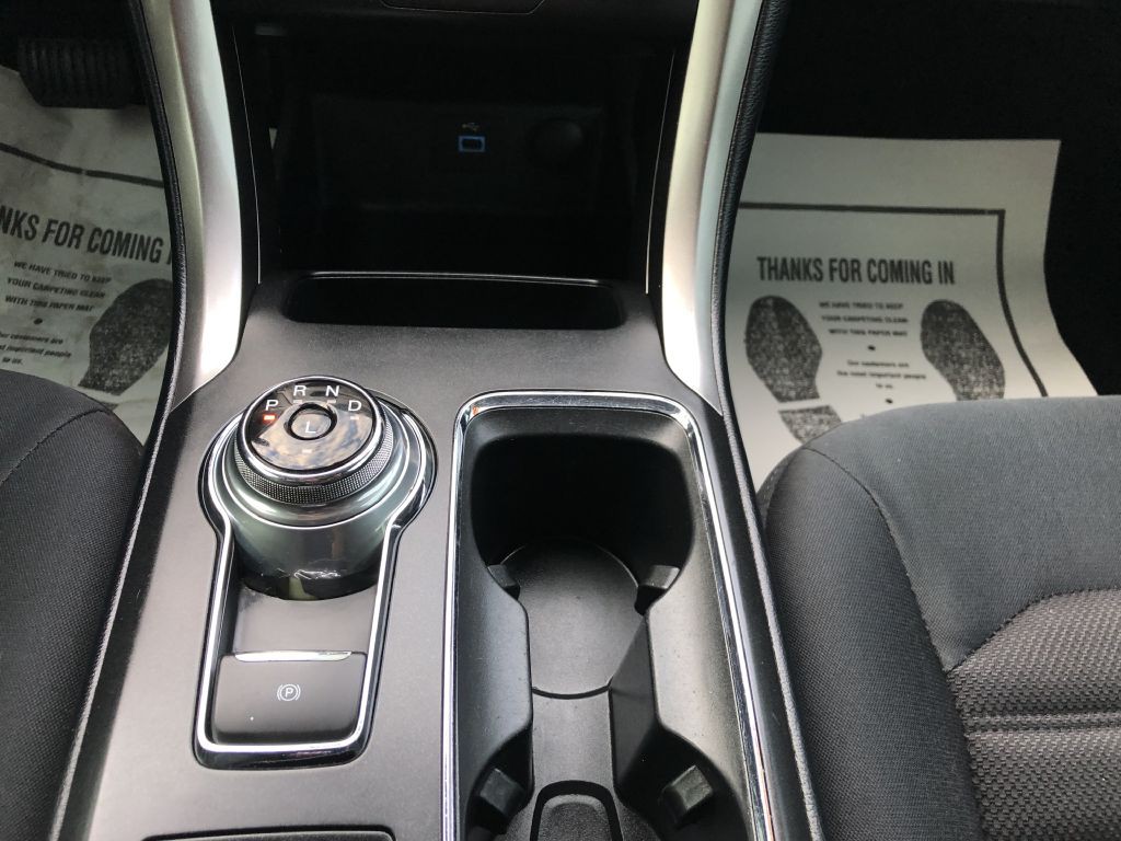 2017 Ford Fusion Image 23