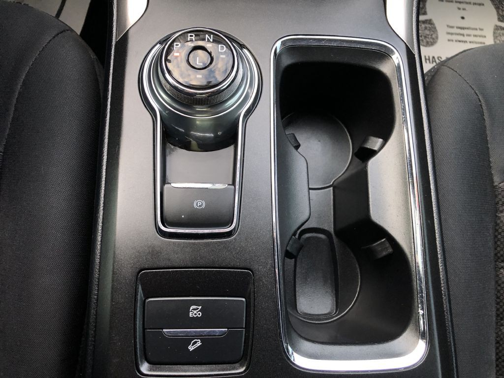 2017 Ford Fusion Image 24