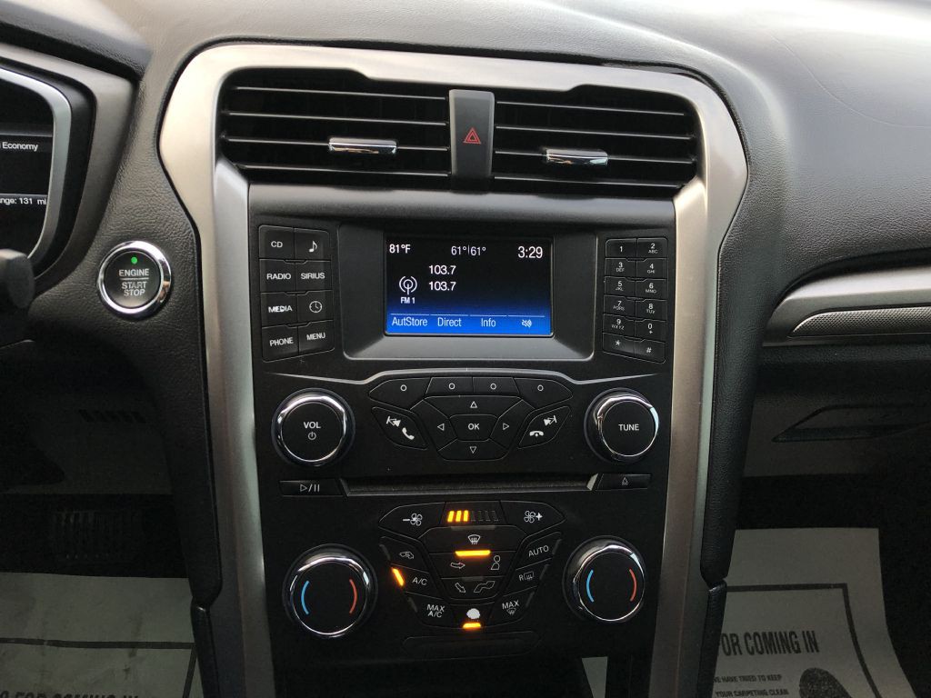 2017 Ford Fusion Image 27