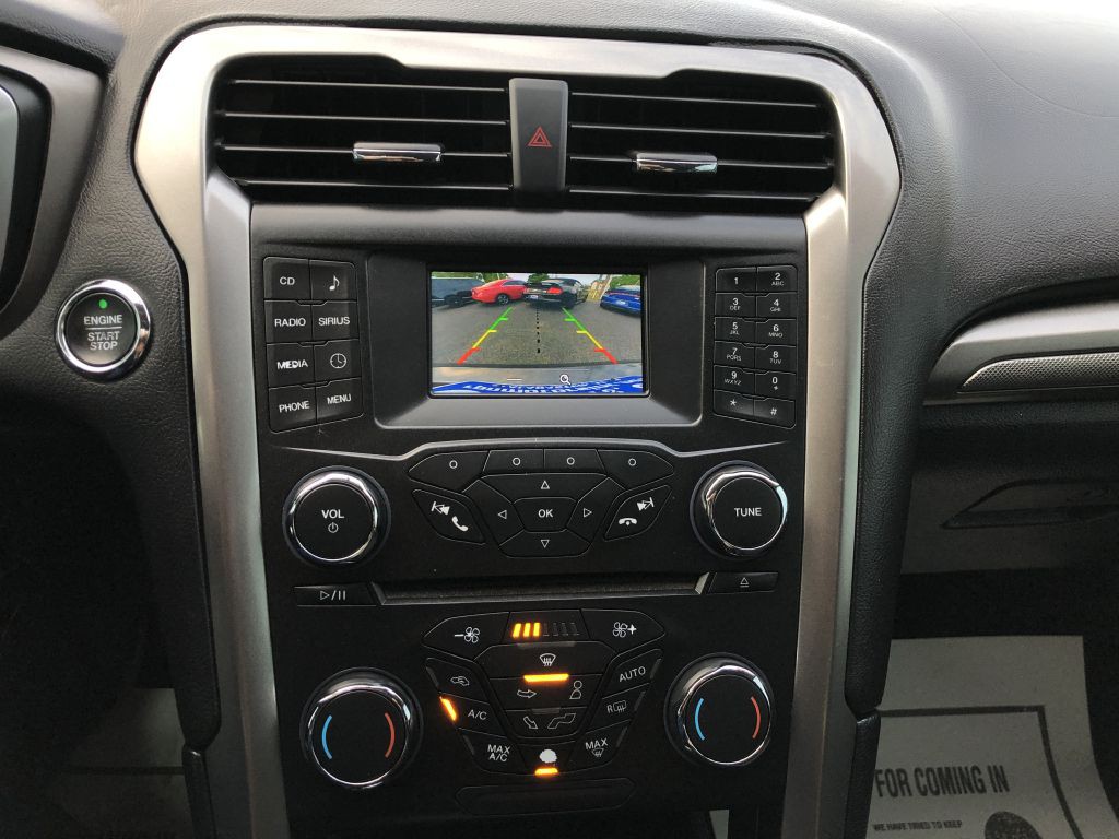 2017 Ford Fusion Image 28