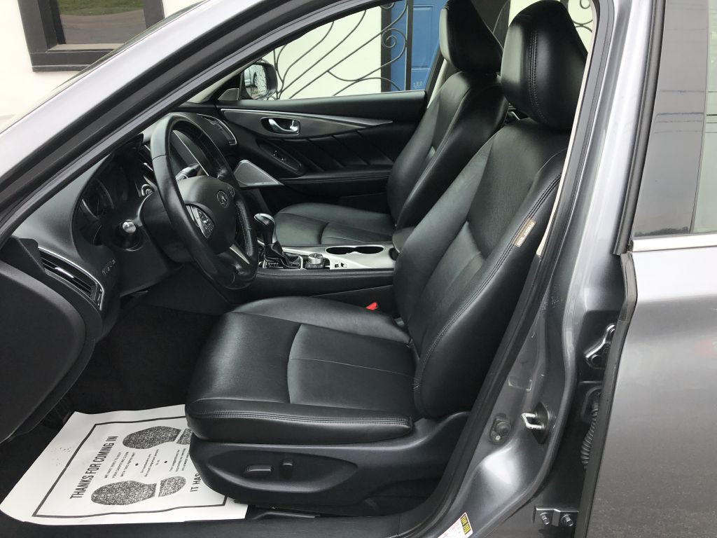 2017 INFINITI Q50 Image 10