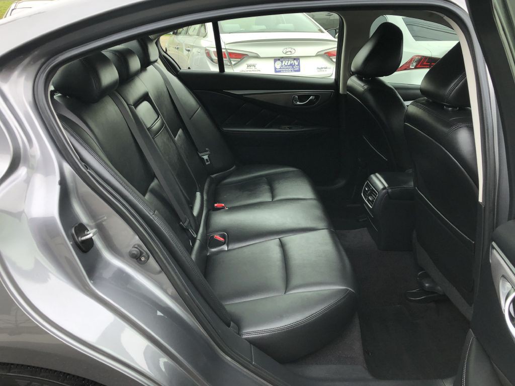 2017 INFINITI Q50 Image 13