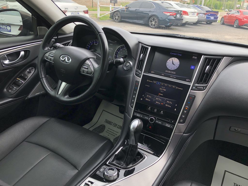 2017 INFINITI Q50 Image 14