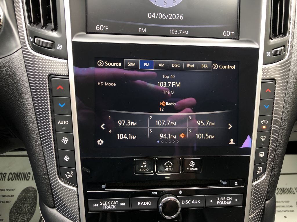 2017 INFINITI Q50 Image 24