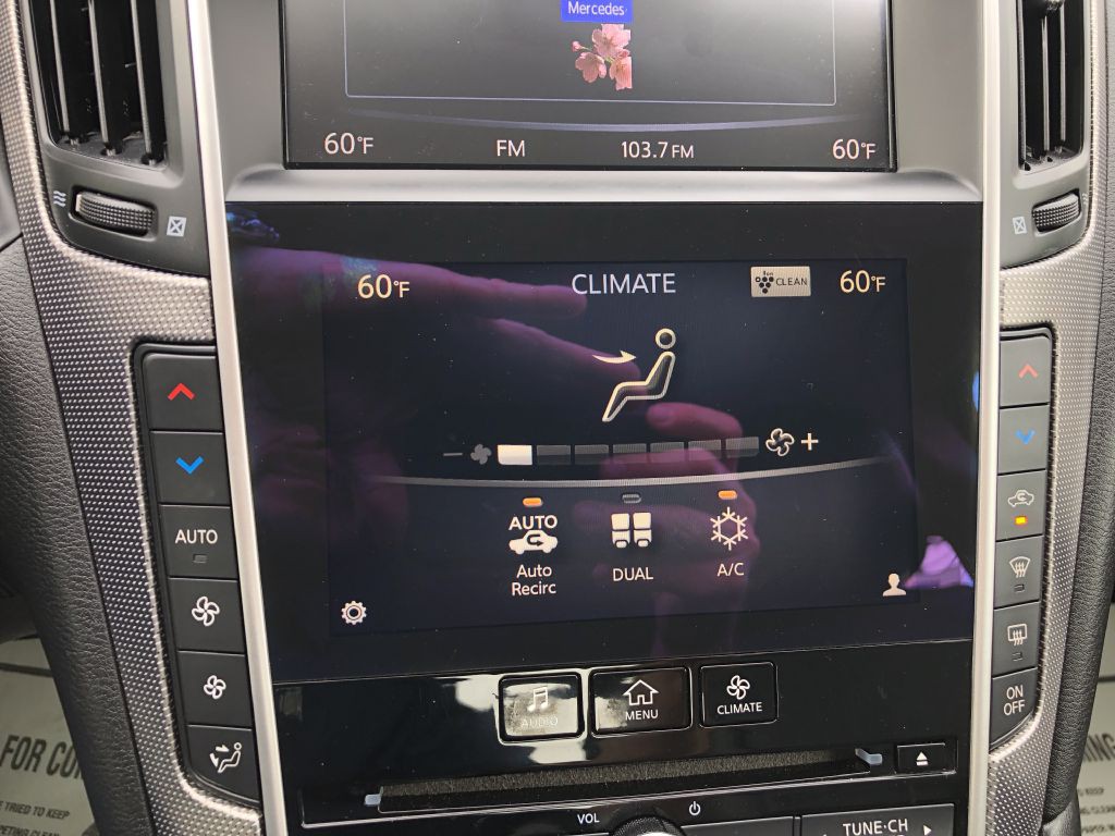 2017 INFINITI Q50 Image 26