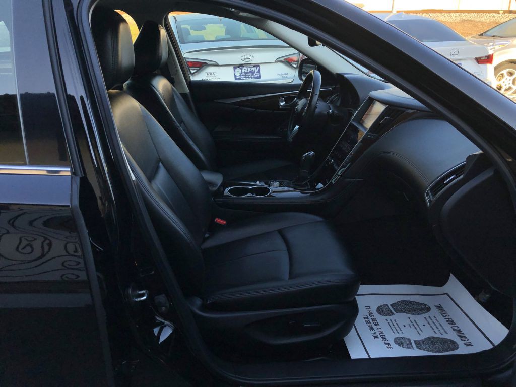 2019 INFINITI Q50 Image 17