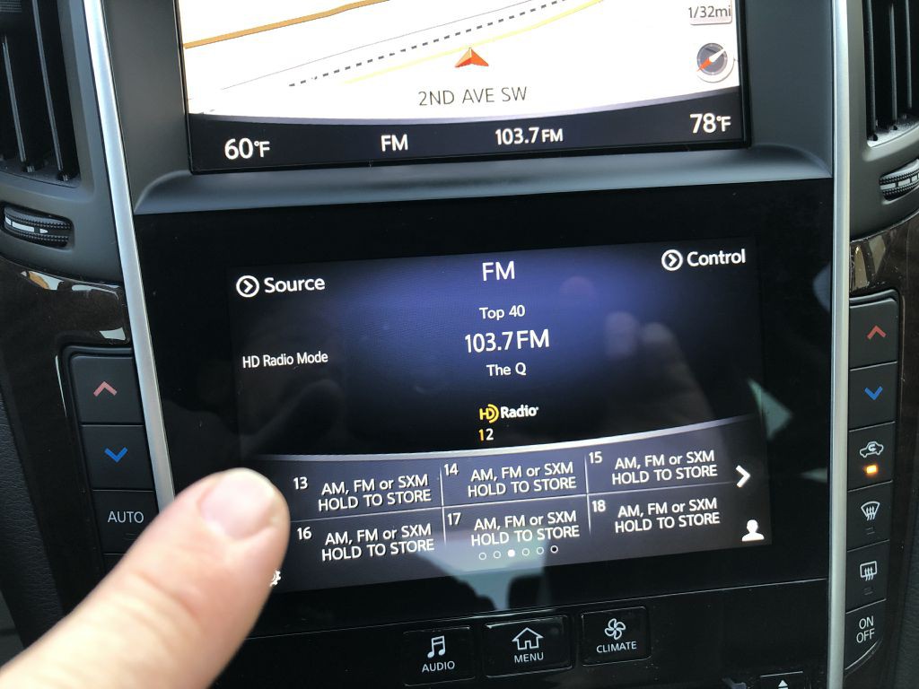 2019 INFINITI Q50 Image 38