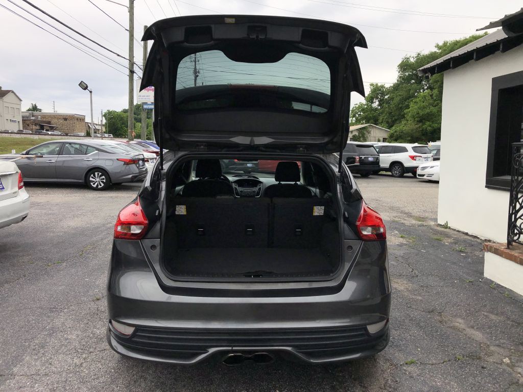 2015 Ford Focus Image 9
