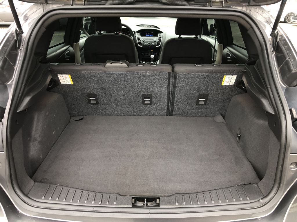 2015 Ford Focus Image 11