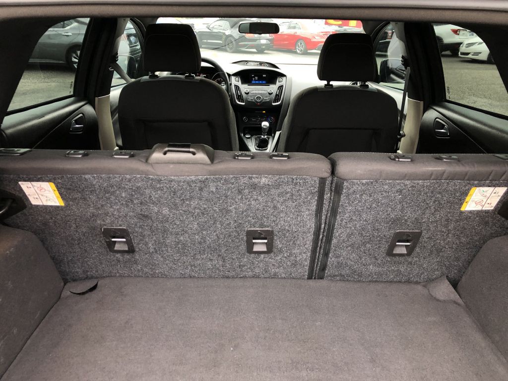 2015 Ford Focus Image 12