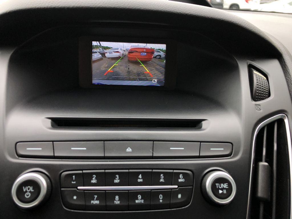2015 Ford Focus Image 23