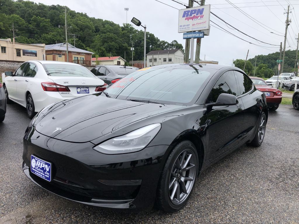 2022 Tesla Model 3 Image 1