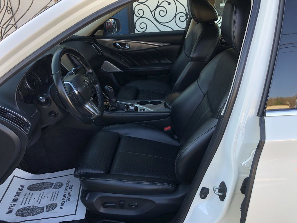 2019 INFINITI Q50 Image 9