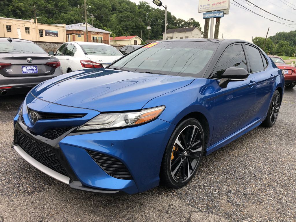 2018 Toyota Camry Image 2