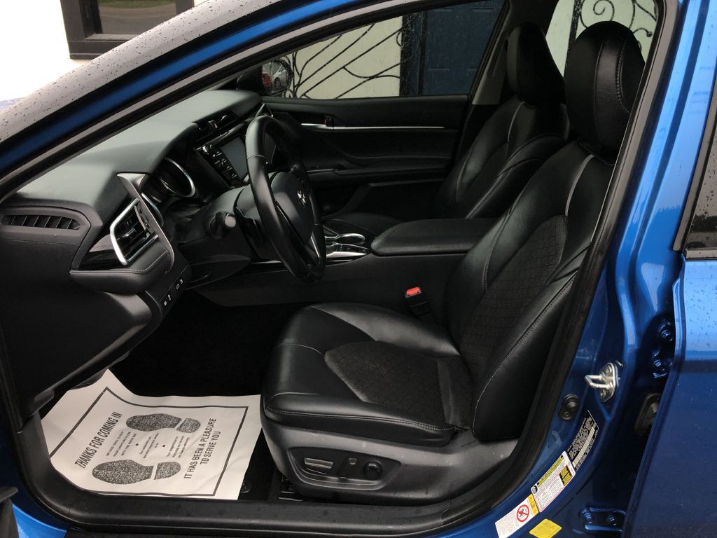 2018 Toyota Camry Image 13