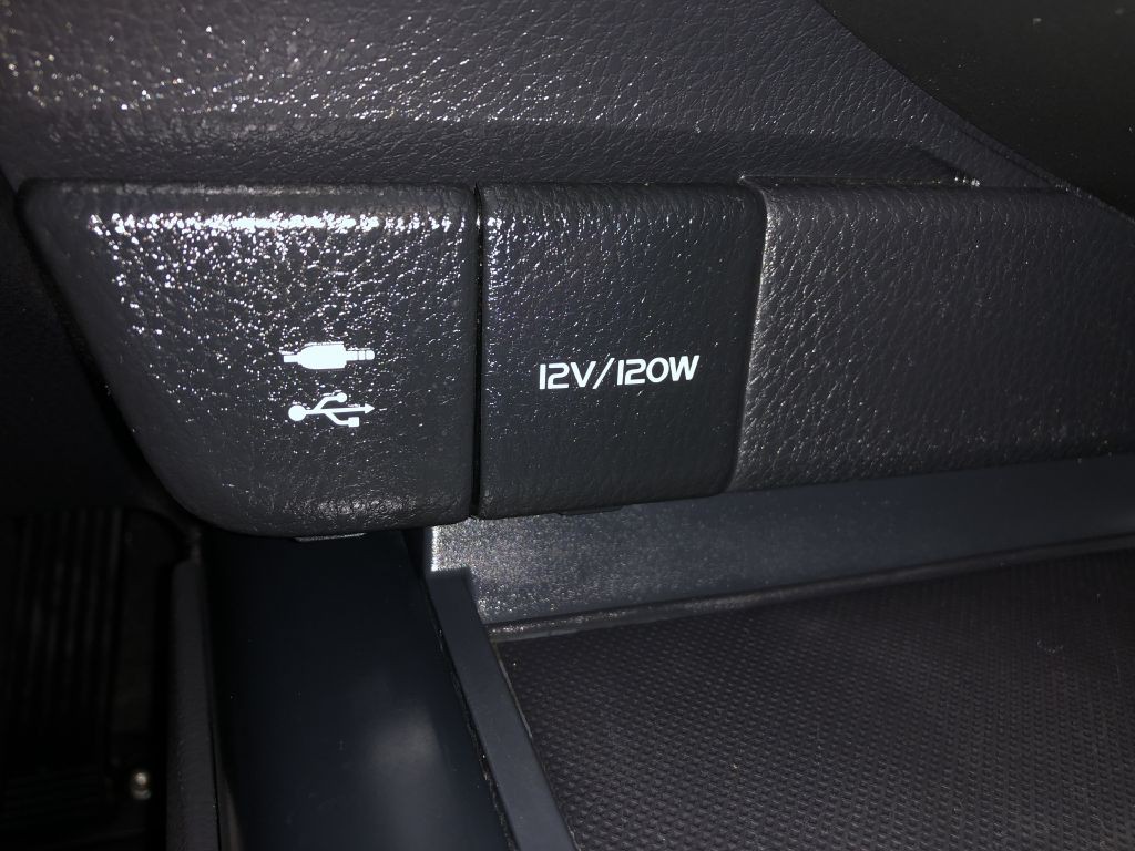 2018 Toyota Camry Image 33