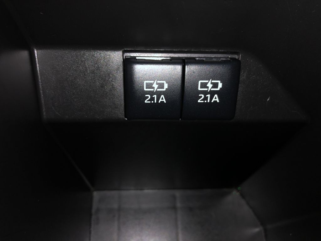 2018 Toyota Camry Image 35