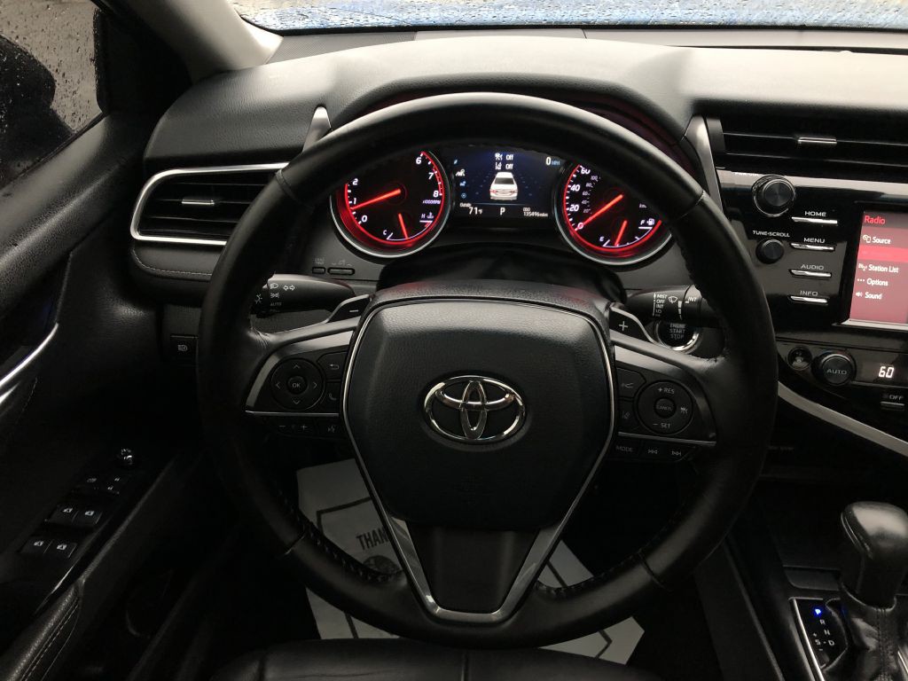 2018 Toyota Camry Image 36