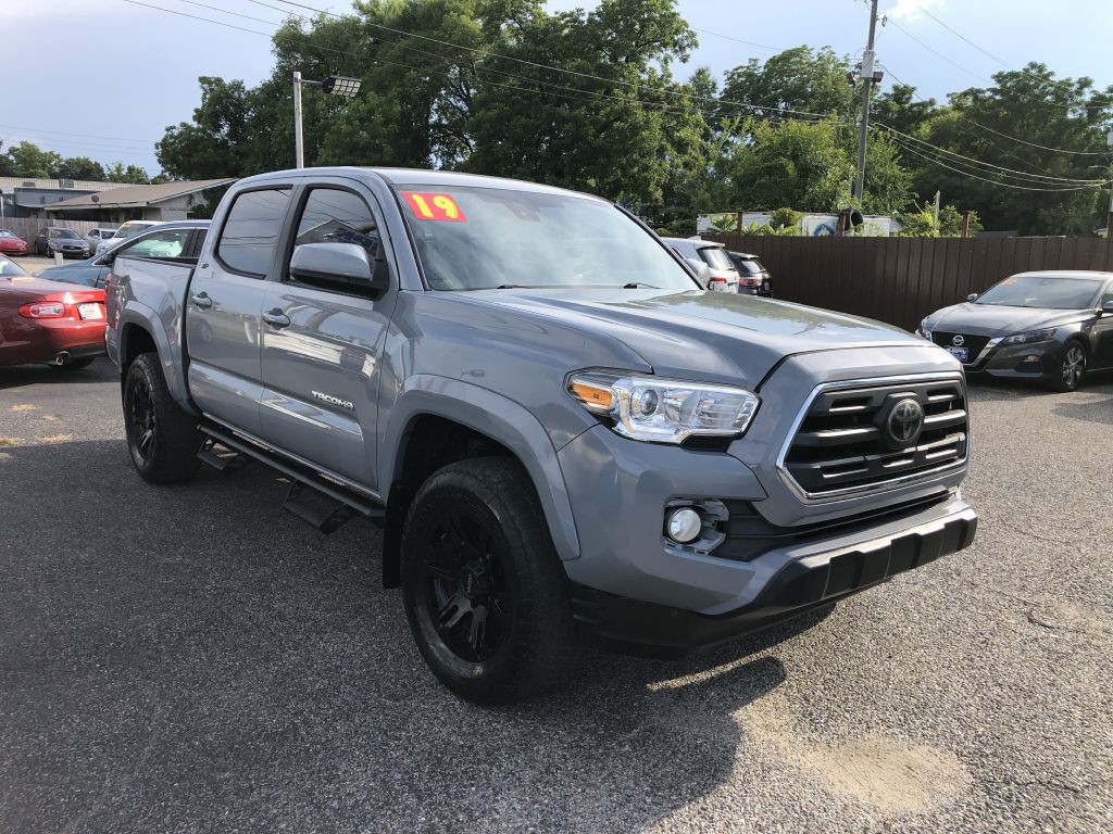 2019 Toyota Tacoma Image 4