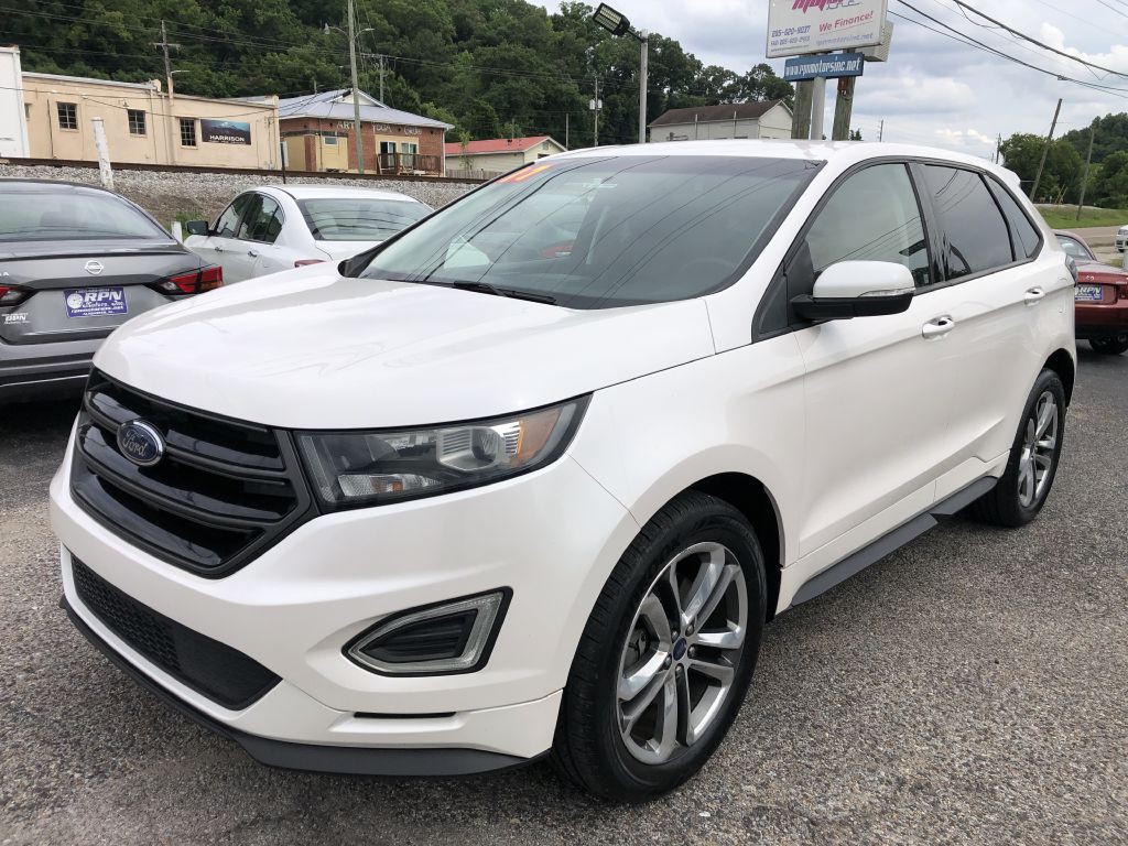 2017 Ford Edge Image 2