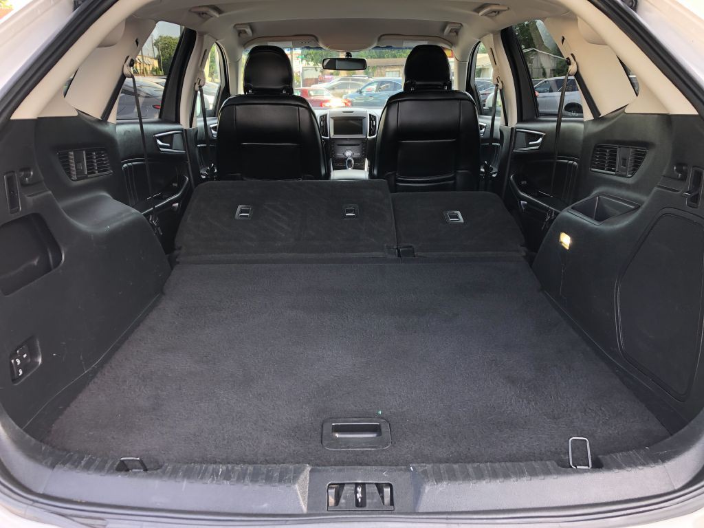 2017 Ford Edge Image 15