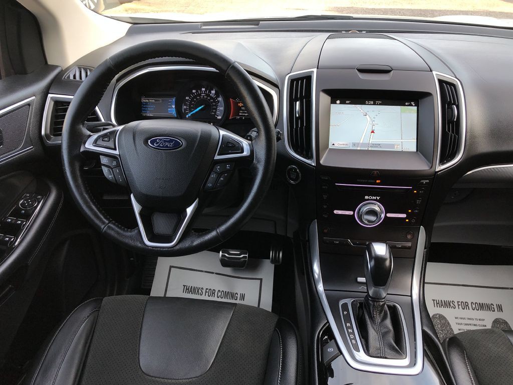 2017 Ford Edge Image 21