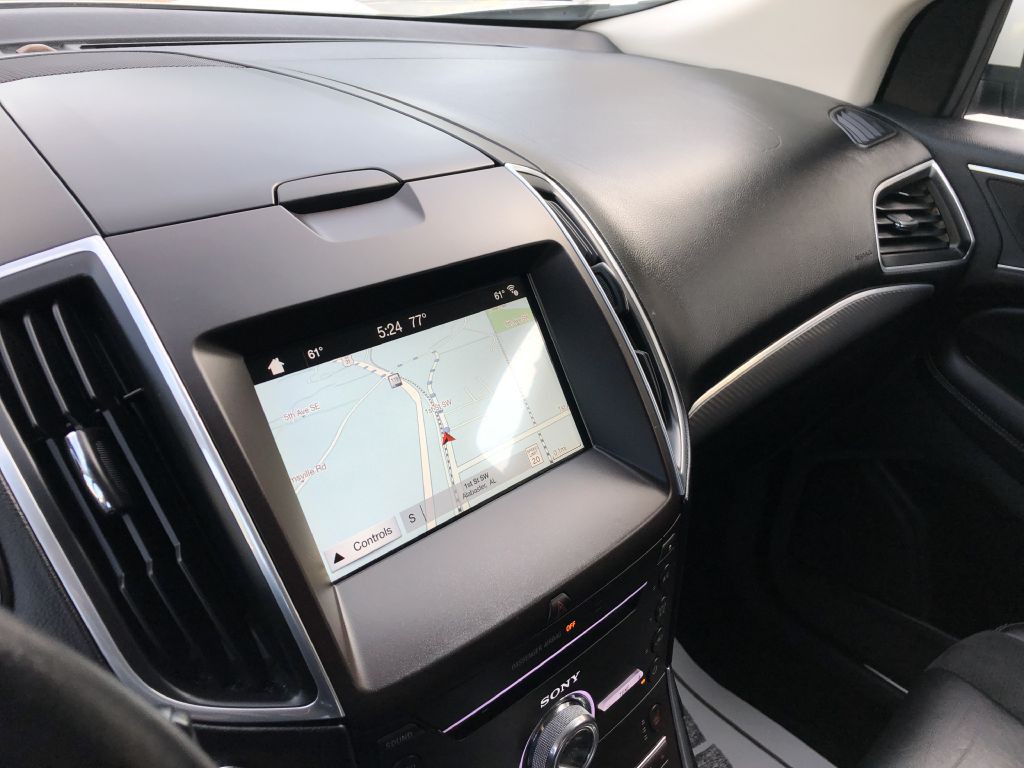 2017 Ford Edge Image 23