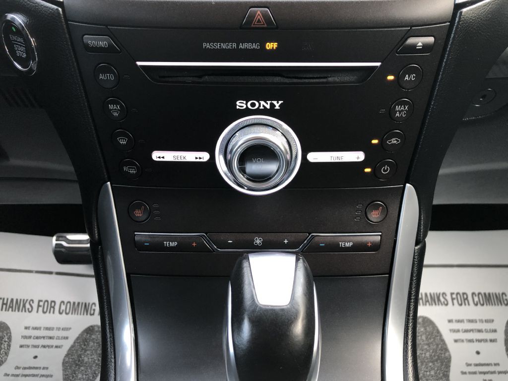 2017 Ford Edge Image 28