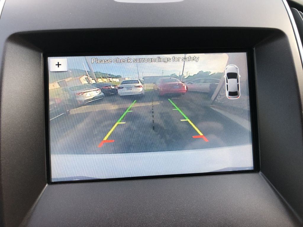 2017 Ford Edge Image 39