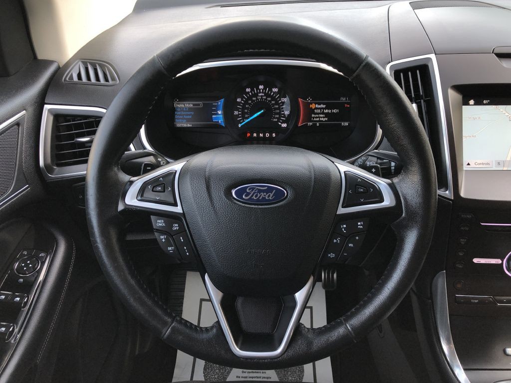 2017 Ford Edge Image 41